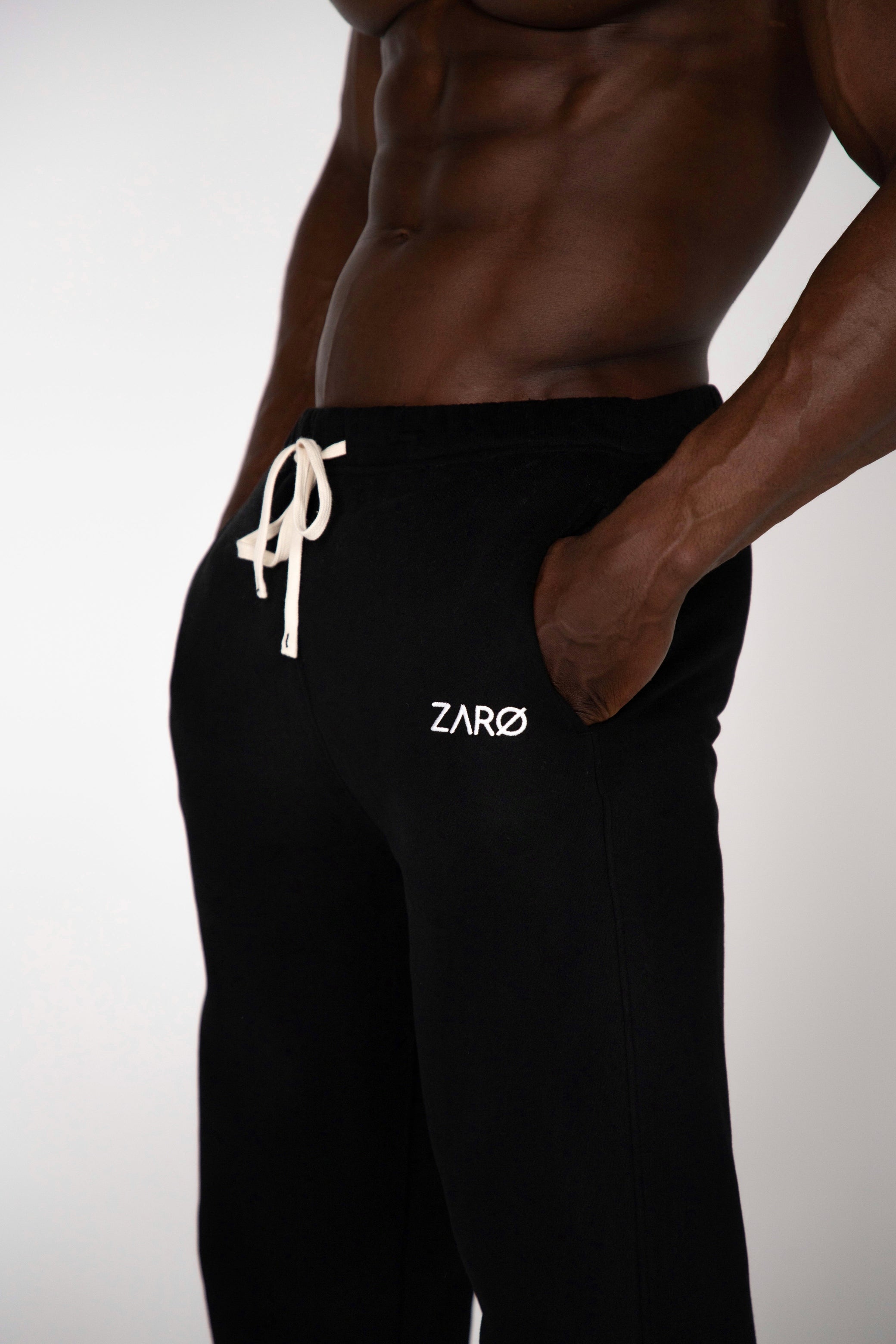 OUTLAST Jogger – Black Panther Edition