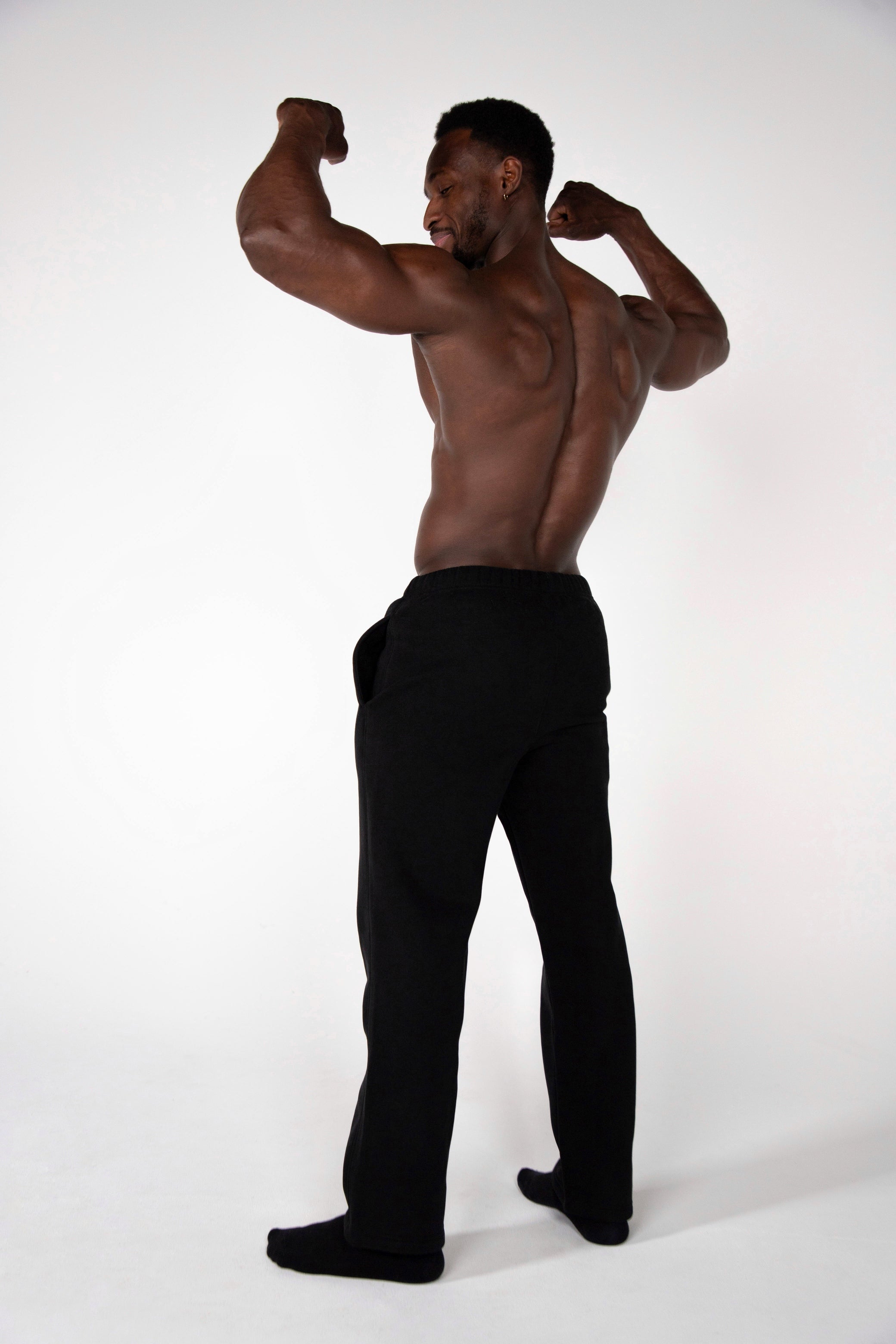 OUTLAST Jogger – Black Panther Edition