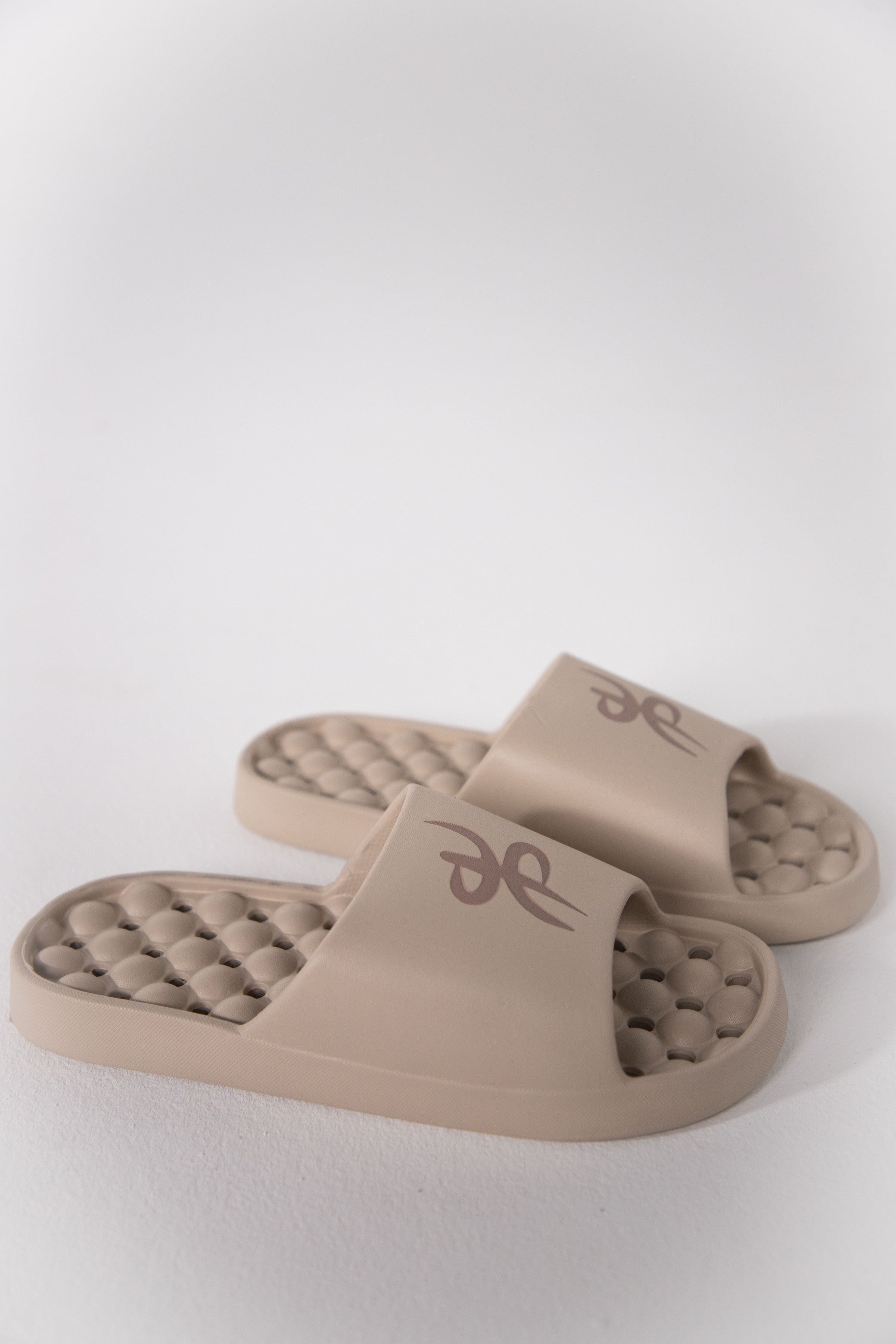 ZARO GYM SLIDES